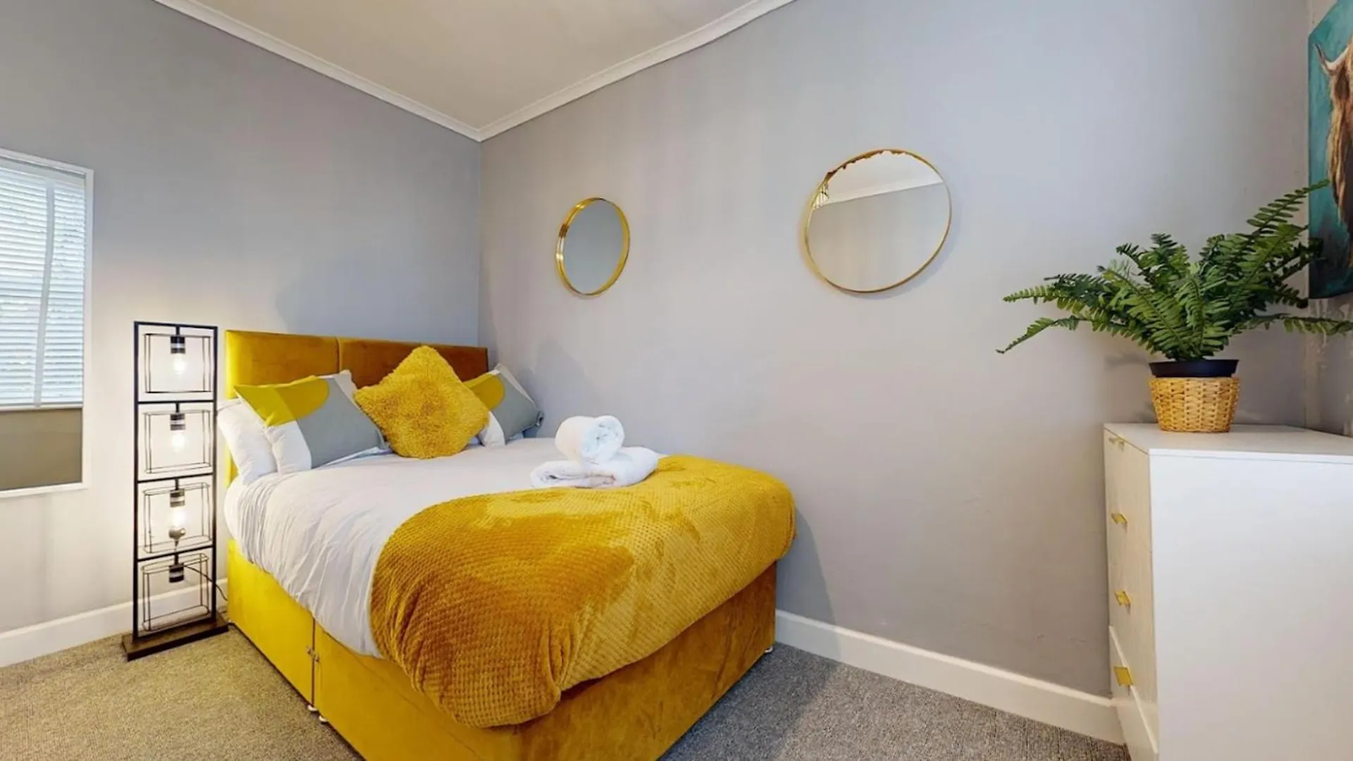 Castle Boulevard Nottingham - 3 Bedrooms Sleeps 5, Free Parking & Wifi - Close To City Centre, University & Hospital 0*,